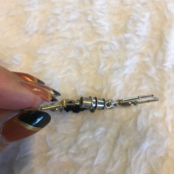 Silver and black beaded bracelet - Picture 7 of 7